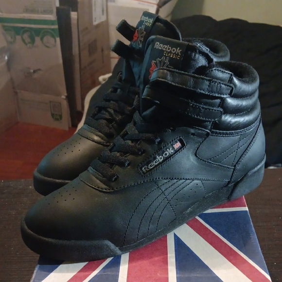 Reebok Rare From 80s/90s Black Gray High-Top Sneakers Mens 6 Womens 7.5 NWT/BOX - Picture 2 of 10